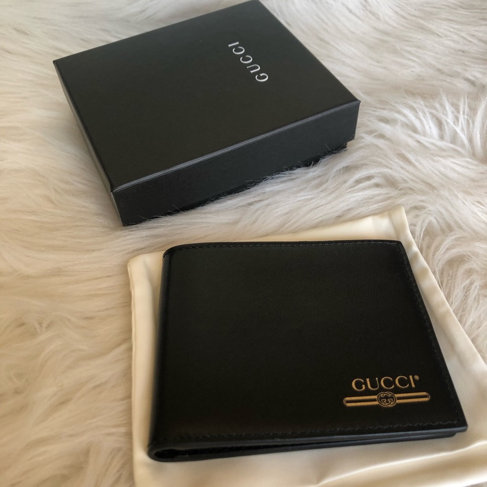 GUCCI Black Men’ Logo Detail Wallet